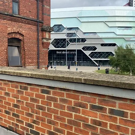 Townhouse With Private Roof Garden Sleeps 4 Apartment *