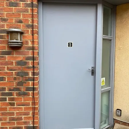 Apartment Leeds Townhouse With Private Roof Garden Sleeps 4 *