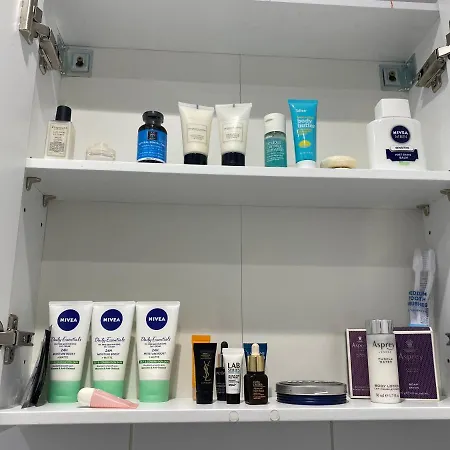 Apartment Townhouse With Private Roof Garden Sleeps 4 *