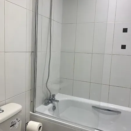 Townhouse With Private Roof Garden Sleeps 4 Apartment