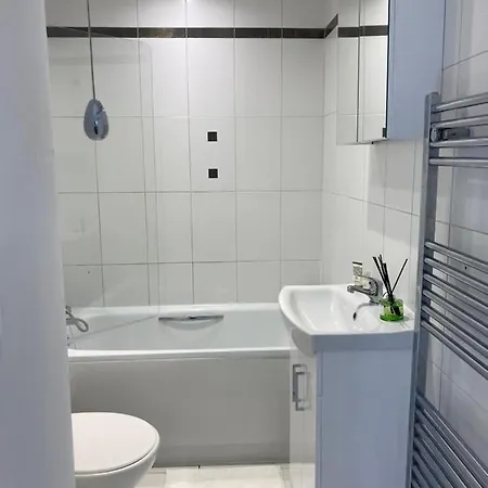 Leeds Townhouse With Private Roof Garden Sleeps 4 Apartment *