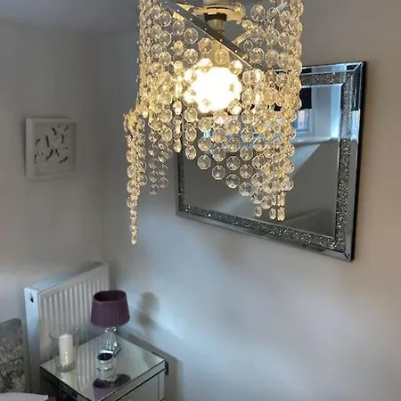 Leeds Townhouse With Private Roof Garden Sleeps 4 Apartment