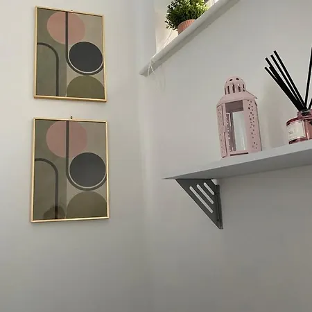 Townhouse With Private Roof Garden Sleeps 4 Apartment *