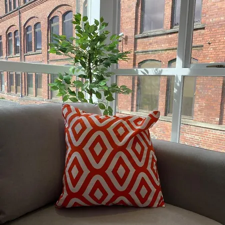 Townhouse With Private Roof Garden Sleeps 4 Apartment *