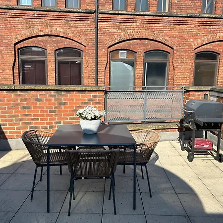 Leeds Townhouse With Private Roof Garden Sleeps 4 Apartment