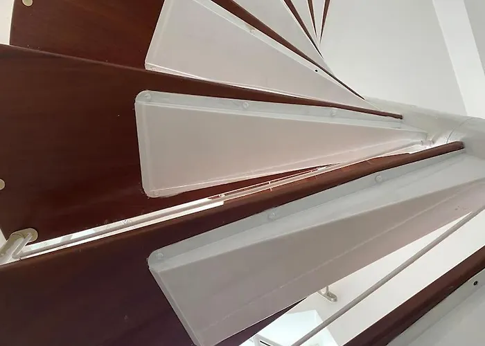 Townhouse With Private Roof Garden Sleeps 4 公寓 利兹